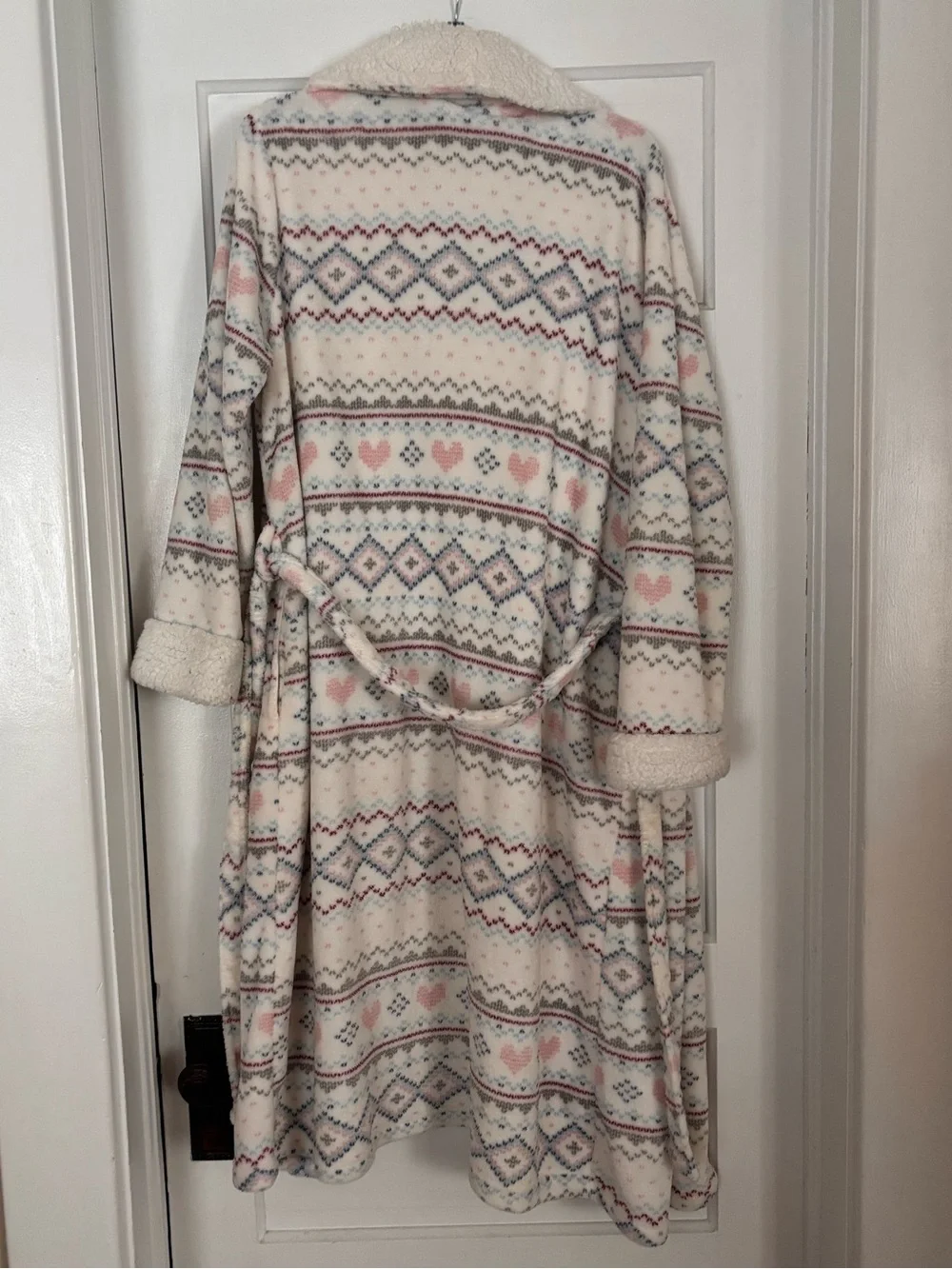 Secret Treasures Cream Plush Robe with Pastel Heart & Fair Isle Print